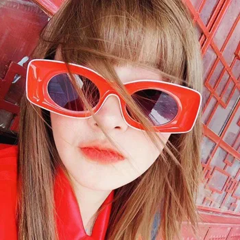 Vintage Sunglasses Woman Retro Square Gradient Shield Red Sun Glasses Female Pilot Luxury Designer Oversized Eyewear 
Vintage Sunglasses Woman Retro Square Gradient Shield Red Sun Glasses Female Pilot Luxury Designer Oversized Eyewear