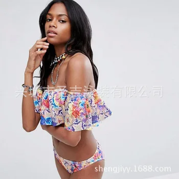 New European and American style explosive sexy shoulder digital printed Bikini Swimsuit
New European and American style explosive sexy shoulder digital printed Bikini Swimsuit