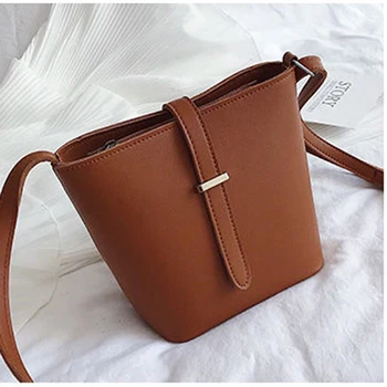 Fashion Women's Shoulder Bag PU Material British Leisure College Style large Capacity High Quality Design Messenger Bag
Fashion Women's Shoulder Bag PU Material British Leisure College Style large Capacity High Quality Design Messenger Bag
