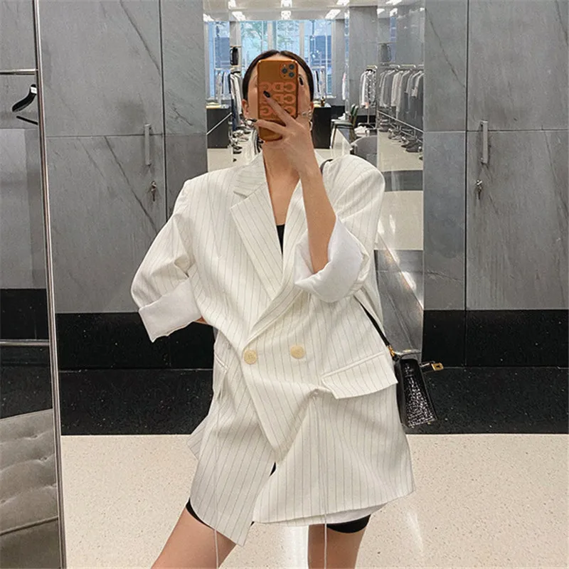 2020 new fashion temperament retro design striped loose casual long-sleeved suit jacket
2020 new fashion temperament retro design striped loose casual long-sleeved suit jacket