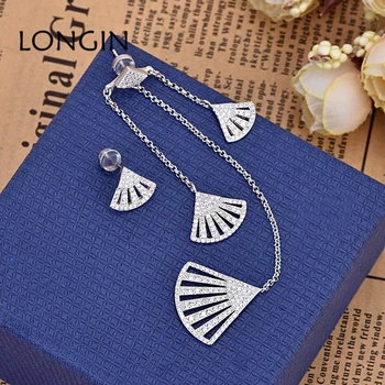 LONGIN European And American Silver Color Zircon Shell-Shaped Earrings Fan-Shaped Long Asymmetrical Holiday Gift Ladies Earrings
LONGIN European And American Silver Color Zircon Shell-Shaped Earrings Fan-Shaped Long Asymmetrical Holiday Gift Ladies Earrings