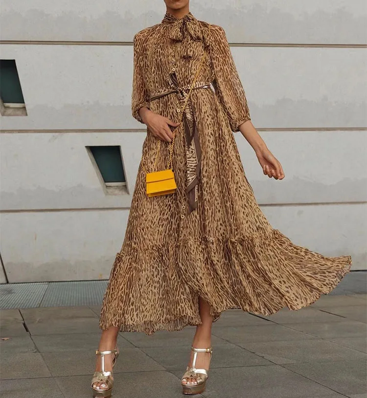 High Quality Silk Animal Leopard Print Long Dress With Elbow Sleeve Features Ribbon Neck Tie & Waist Ties & Leopard Print Slip
High Quality Silk Animal Leopard Print Long Dress With Elbow Sleeve Features Ribbon Neck Tie & Waist Ties & Leopard Print Slip