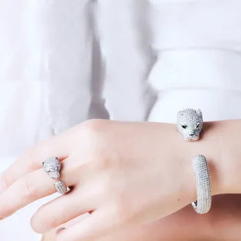 Leopard Head with Zircon Open Bracelet AAA + Zircon Personality Female Bracelet Personality Fashion Animal Bracelet Men Bracelet
Leopard Head with Zircon Open Bracelet AAA + Zircon Personality Female Bracelet Personality Fashion Animal Bracelet Men Bracelet