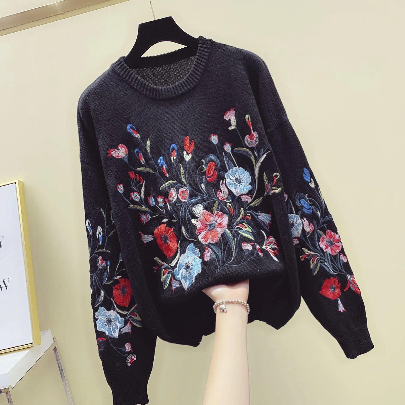 Vintage Black Knit Jumper Womens Flower Heavy Industry Embroidery Loose Slim Knitting Pullover Top Sweater Women's Thin Sweaters
Vintage Black Knit Jumper Womens Flower Heavy Industry Embroidery Loose Slim Knitting Pullover Top Sweater Women's Thin Sweaters