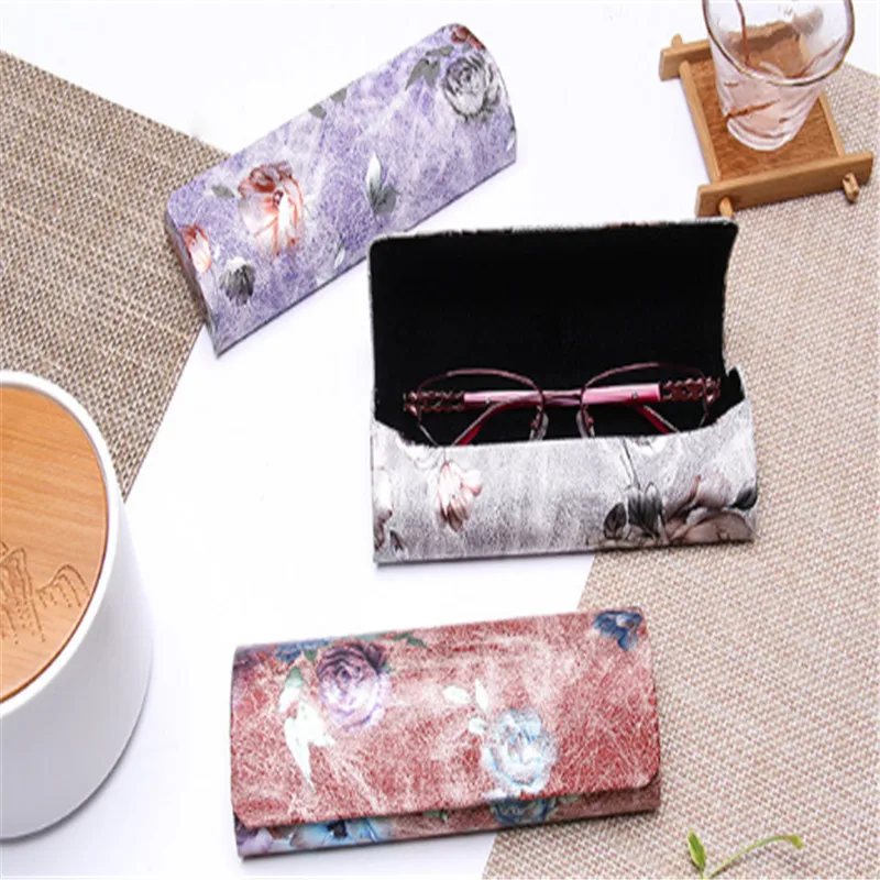 1PC Glasses Box Faux Leather Art Print Floral Vintage Folding Case Portable Elegant Storage Box For Reading Glasses
1PC Glasses Box Faux Leather Art Print Floral Vintage Folding Case Portable Elegant Storage Box For Reading Glasses