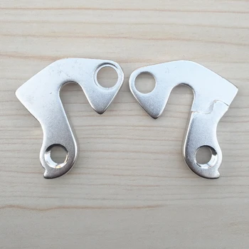 2pc Bicycle gear rear derailleur hanger For Mongoose GT CANNONDALE FOCUS CERVELO BMC mtb bicycle carbon frame bike MECH dropout
2pc Bicycle gear rear derailleur hanger For Mongoose GT CANNONDALE FOCUS CERVELO BMC mtb bicycle carbon frame bike MECH dropout
