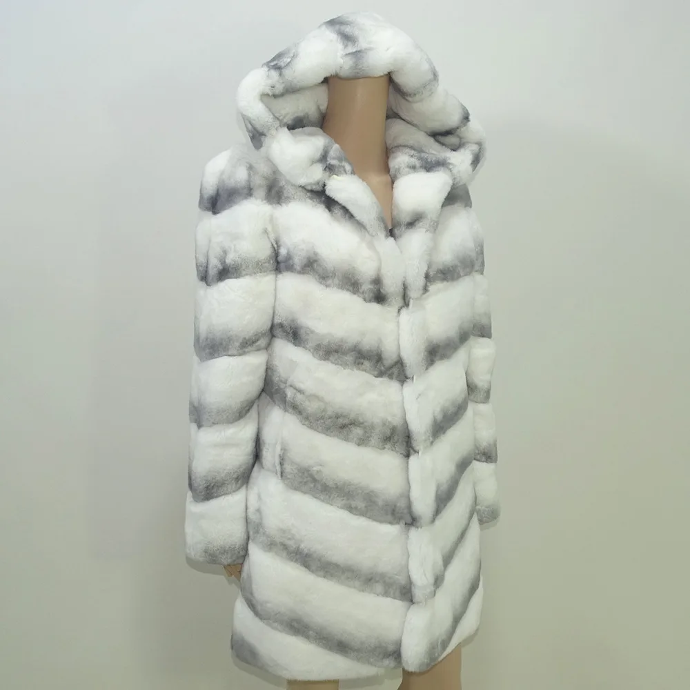 11.11 the lowest price is waiting White diagonal stripe Real fur Gale cap Hat Lexus Rex Rabbit Fur Coat Woman chinchilla
11.11 the lowest price is waiting White diagonal stripe Real fur Gale cap Hat Lexus Rex Rabbit Fur Coat Woman chinchilla