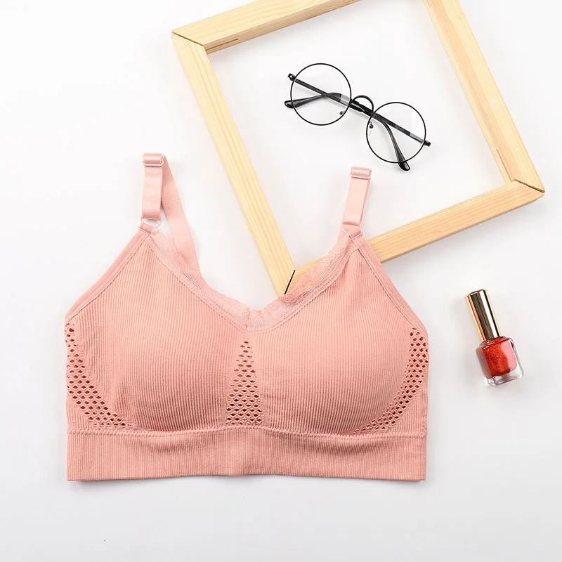 Tops Lace Panel Camisole Sexy Underwear Wireless Bra Tops Detachable Chest Padd Seamless Fitness Underwear 
Tops Lace Panel Camisole Sexy Underwear Wireless Bra Tops Detachable Chest Padd Seamless Fitness Underwear
