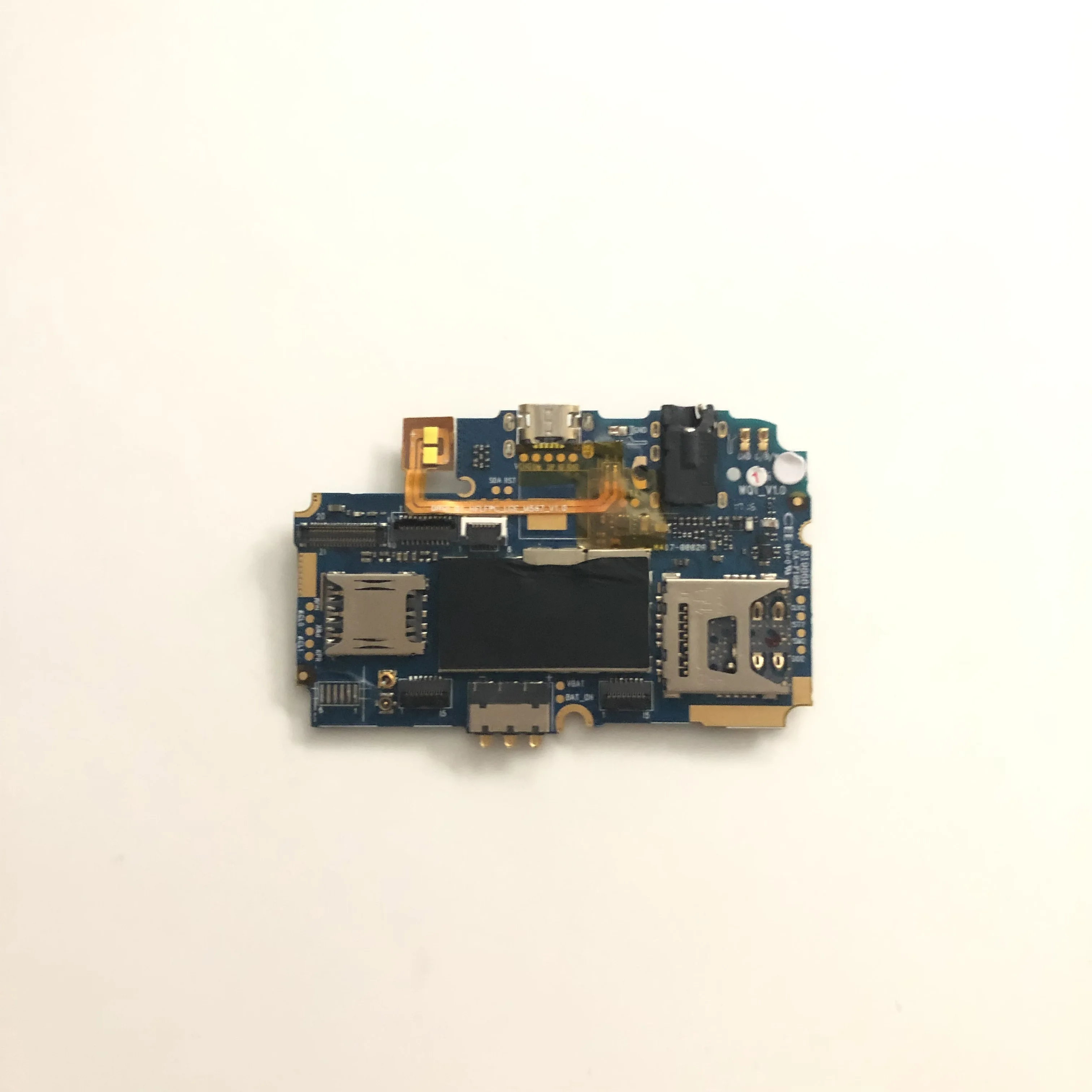 Used Mainboard 1G RAM+16G ROM Motherboard For LEAGOO M7 MTK6580A 5.5 inch HD 1280x720 Free Shipping + Tracking Number
Used Mainboard 1G RAM+16G ROM Motherboard For LEAGOO M7 MTK6580A 5.5 inch HD 1280x720 Free Shipping + Tracking Number