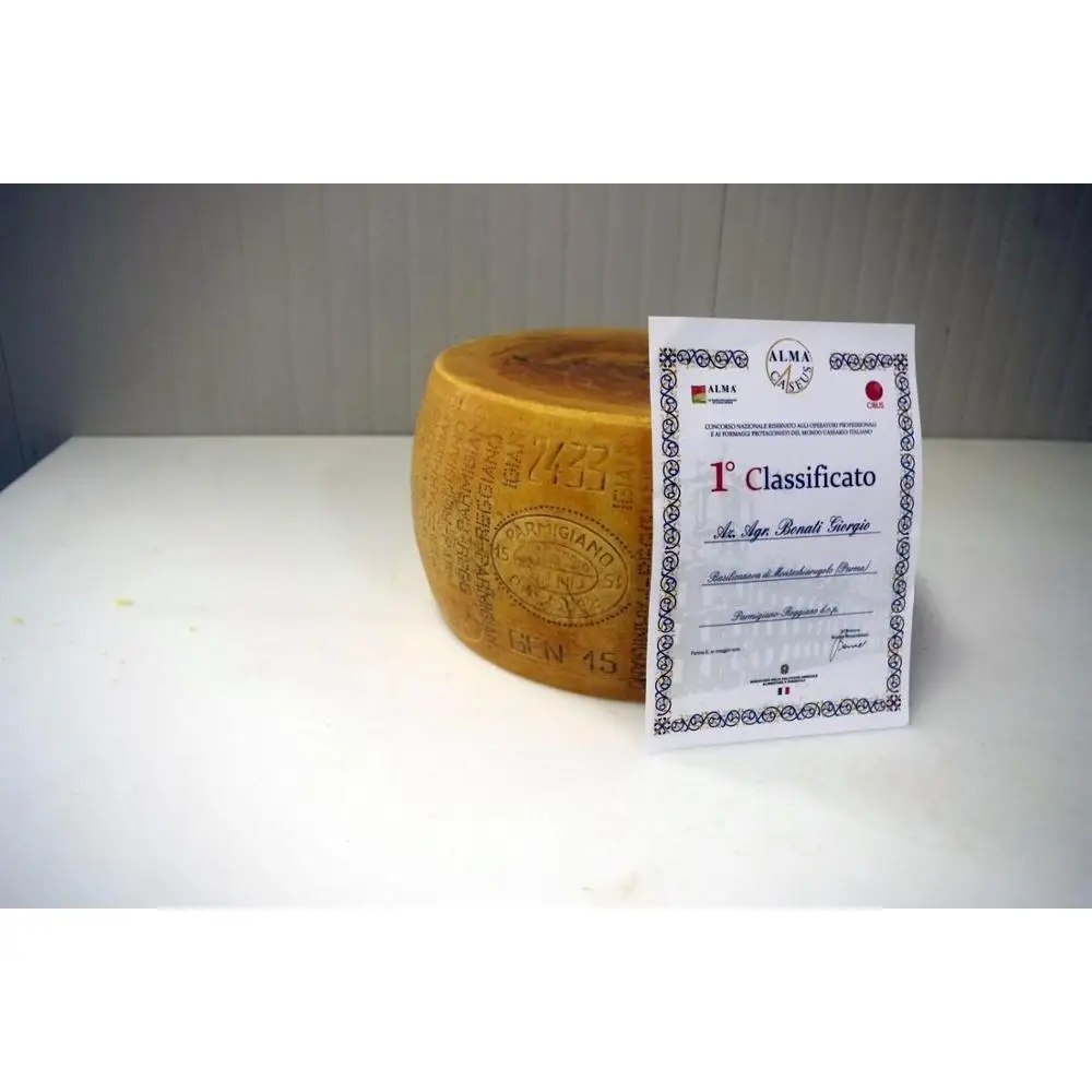 Parmesan cheese 30 месяцев кг 40 около (целиком)|Органический| |