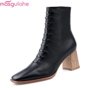 Masgulahe 2020 new hot sale genuine leather women boots thick high heels simple lace up ladies shoes autumn ankle boots 
Masgulahe 2020 new hot sale genuine leather women boots thick high heels simple lace up ladies shoes autumn ankle boots