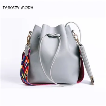 2020 New Women bag with Colorful Strap Bucket Bag Women PU Leather Shoulder Bags Brand Designer Ladies Crossbody messenger Bags
2020 New Women bag with Colorful Strap Bucket Bag Women PU Leather Shoulder Bags Brand Designer Ladies Crossbody messenger Bags