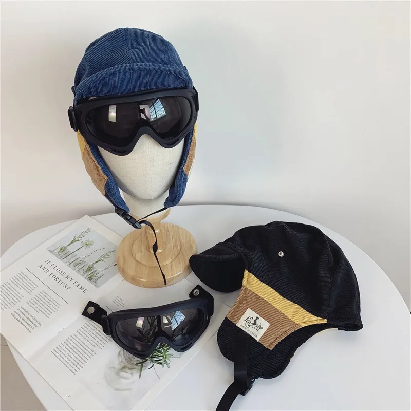 

Pilot glasses Lei Feng hat female winter thick windproof earmuffs retro Korean version of the ski cap male tide