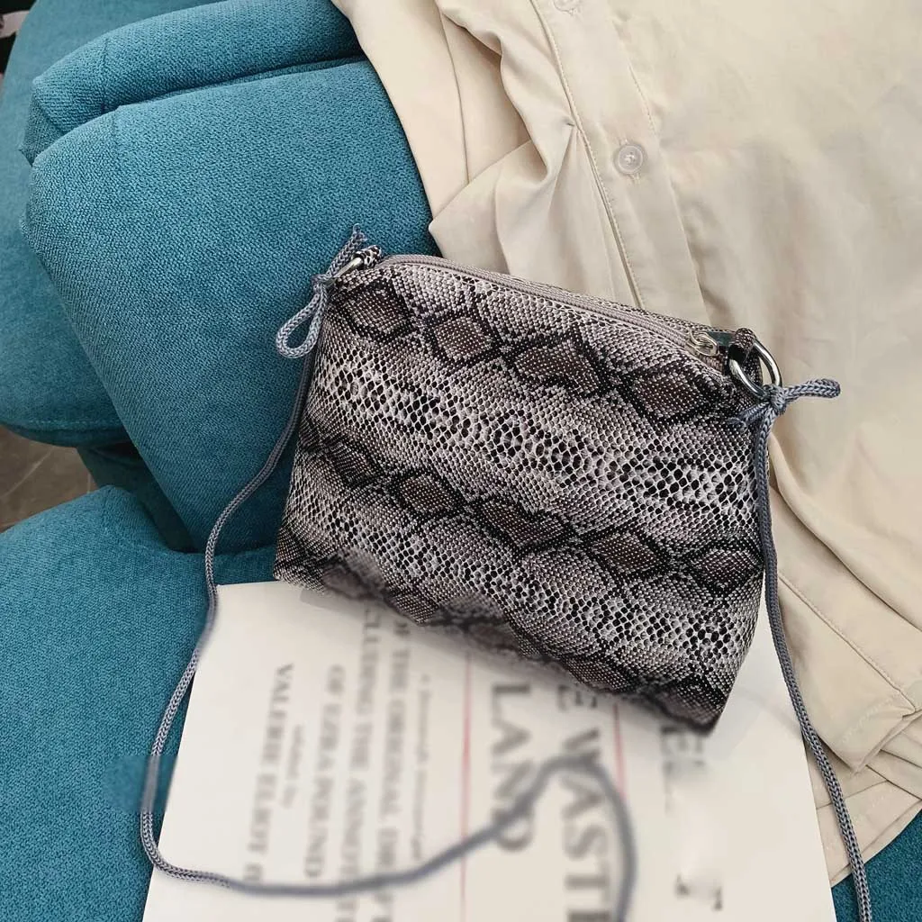 Women's shoulder bag handbag Snake Pattern Wholesale high Quality zipper Diagonal Multi-Function Crossbody Bag Messenger Bag new
Women's shoulder bag handbag Snake Pattern Wholesale high Quality zipper Diagonal Multi-Function Crossbody Bag Messenger Bag new