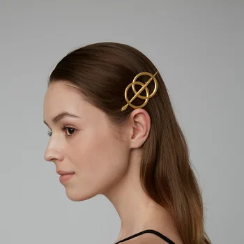 New Geometric Round Hair Clip Metal Snake Hairpin Bb Clip Hairgrips Girl Barrettes Hair Accessories
New Geometric Round Hair Clip Metal Snake Hairpin Bb Clip Hairgrips Girl Barrettes Hair Accessories