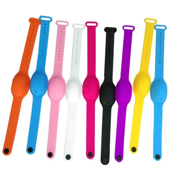 Hot Hand Sanitizer Wristband+Refill Bottle Outdoor Silicone Bracelet Wearable Hand Dispenser Bracelet Children Adults TSLM1
Hot Hand Sanitizer Wristband+Refill Bottle Outdoor Silicone Bracelet Wearable Hand Dispenser Bracelet Children Adults TSLM1