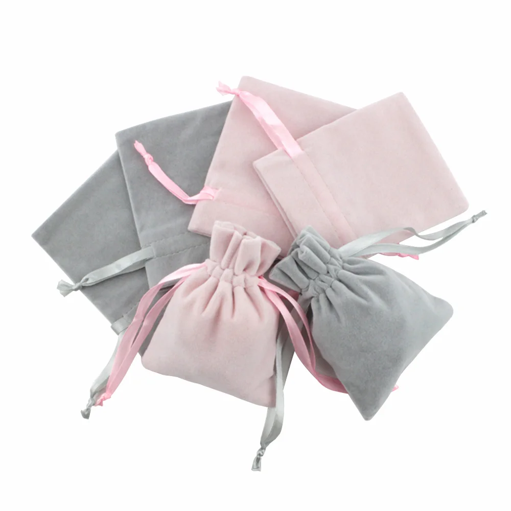 50pcs Jewelry velvet Ribbon Drawstring Bag 8x10cm Packaging Chic Grey Pink Velvet Pouch for Wedding Favor Gift Bags
50pcs Jewelry velvet Ribbon Drawstring Bag 8x10cm Packaging Chic Grey Pink Velvet Pouch for Wedding Favor Gift Bags
