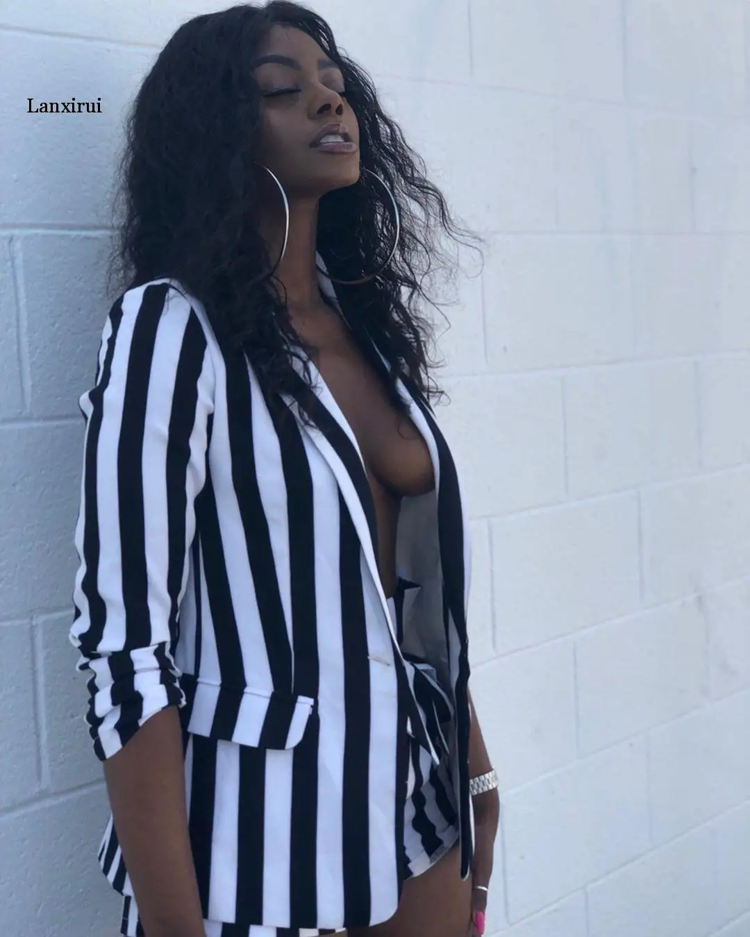women new summer white black stripes blazer top and shorts suit two piece set sexy party fashion tracksuit outfit
women new summer white black stripes blazer top and shorts suit two piece set sexy party fashion tracksuit outfit