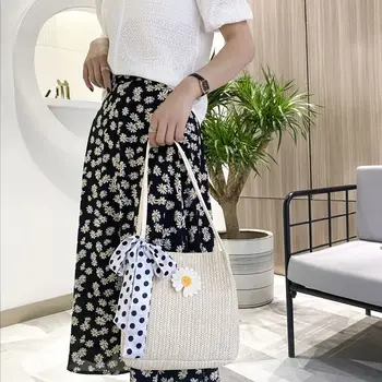 Summer straw woven bag Western style female bag 2020 popular new trendy fashion woven messenger bag shoulder bag
Summer straw woven bag Western style female bag 2020 popular new trendy fashion woven messenger bag shoulder bag