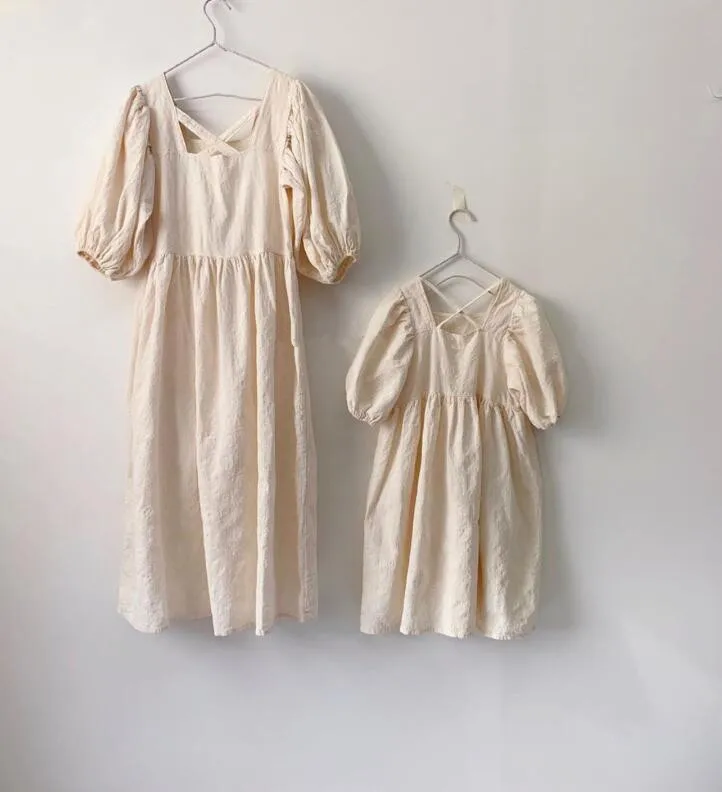 2020 Ins Japanese and Korean Summer Girls' Geometric Pleated Cotton Linen Cross Leisure Short Sleeves Princess Dress | Мать и ребенок