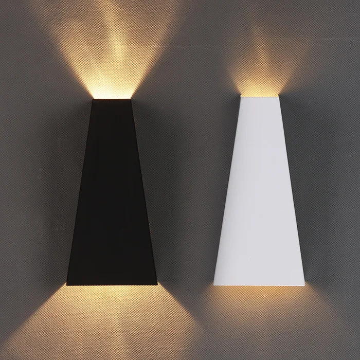 Originality Led Wall Lamp Bedroom Bedside Aisle Balcony Personality Geometry Trapezoid Wrought Iron Northern Europe Wall Lamp
Originality Led Wall Lamp Bedroom Bedside Aisle Balcony Personality Geometry Trapezoid Wrought Iron Northern Europe Wall Lamp