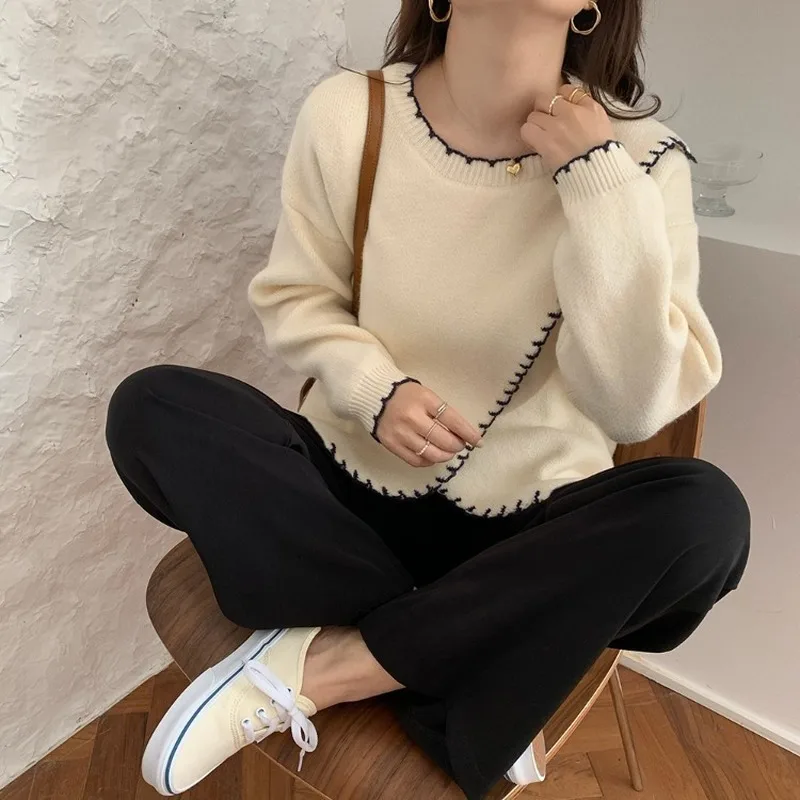 20201 New Retro French Elegant Foreign Style Side Slit Knitted Loose Medium Length Sweater for Women
20201 New Retro French Elegant Foreign Style Side Slit Knitted Loose Medium Length Sweater for Women