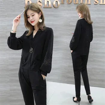 New 2020 Women 2 Piece Set Women Suit Female Long Sleeve V nick Work Clothes Trousers Two-Piece Sets Foot Trousers
New 2020 Women 2 Piece Set Women Suit Female Long Sleeve V nick Work Clothes Trousers Two-Piece Sets Foot Trousers