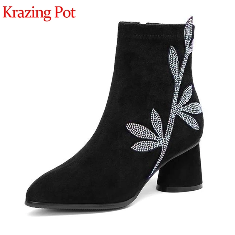 Krazing pot flock material crystal round toe zipper med heels ankle boots flowers decoration oriental keep warm short boots L08
Krazing pot flock material crystal round toe zipper med heels ankle boots flowers decoration oriental keep warm short boots L08