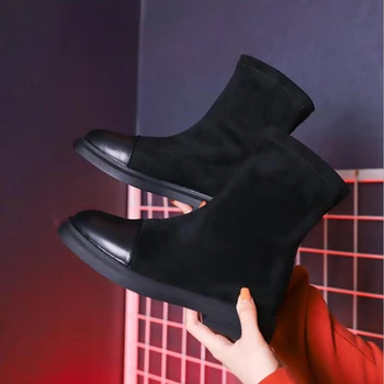 New Women Female Black Lace-Up Leather Women Warm Winter Shoes Snow Boots Fashion Buckle Flat Mid-calf Martin Boots Plus Size
New Women Female Black Lace-Up Leather Women Warm Winter Shoes Snow Boots Fashion Buckle Flat Mid-calf Martin Boots Plus Size