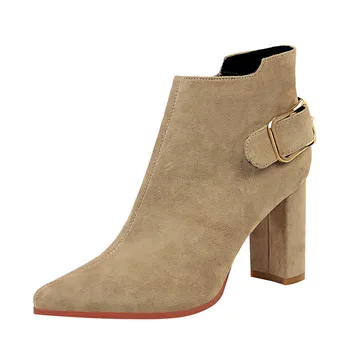 2019 NEW Women'S Winter Suede Sexy Pointed Metal Belt Buckleboots Party Pointed High Heel Boots Martens Snow Boots Cotton Boots 
2019 NEW Women'S Winter Suede Sexy Pointed Metal Belt Buckleboots Party Pointed High Heel Boots Martens Snow Boots Cotton Boots