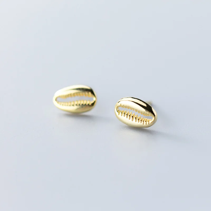 

WTLTC Delicate 925 Sterling Sliver Cowrie Shell Stud Earrings Boho Small Seashell Studs Earrings Summer Ocean Tiny Post Earrings