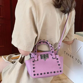 2020 New Design Solid Color Mini PU Leather Rivet Crossbody Bags for Women Fashion Summer Shoulder Handbags Ladies Messenger Bag
2020 New Design Solid Color Mini PU Leather Rivet Crossbody Bags for Women Fashion Summer Shoulder Handbags Ladies Messenger Bag