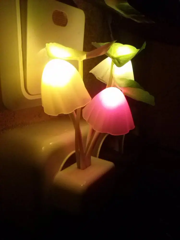 Cute Sensor Led Night Light EU US Plug with 7-color Changing Light Sensor Wall Lamp 3 LED Mushroom Lamp led night lights
Cute Sensor Led Night Light EU US Plug with 7-color Changing Light Sensor Wall Lamp 3 LED Mushroom Lamp led night lights