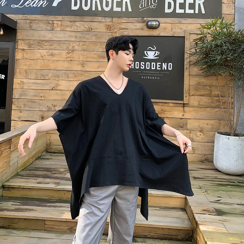 Men's T shirt Spring/Summer short sleeved oversized loose T shirt Men's irregular cape jumper stage costume large size
Men's T shirt Spring/Summer short sleeved oversized loose T shirt Men's irregular cape jumper stage costume large size