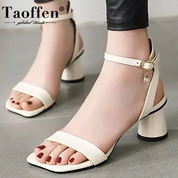 Taoffen 2020 Summer Shoes Thick Heel Women Sandals Fashion Crystal Buckle Patent Leather Ankle Strap Lady Shoes Size 31-46
Taoffen 2020 Summer Shoes Thick Heel Women Sandals Fashion Crystal Buckle Patent Leather Ankle Strap Lady Shoes Size 31-46
