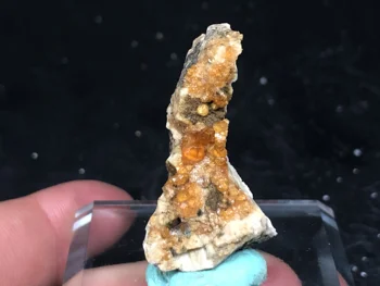 100% natural crystal garnet, tea body crystal, feldspar mineral crystal symbiosis
100% natural crystal garnet, tea body crystal, feldspar mineral crystal symbiosis