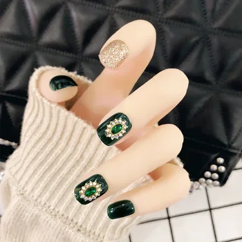 24pcs/box with 2g glue Dark Green Fake Nails press on Shiny Green Crystal Magic Fingertip With Diamond Full Cover Detachable
24pcs/box with 2g glue Dark Green Fake Nails press on Shiny Green Crystal Magic Fingertip With Diamond Full Cover Detachable