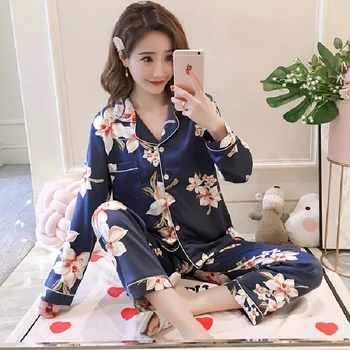 Pajama Set women nightwear set fashion woman blue floral print lapel Long Sleeve Blouse Pants Set femme button cardigan Homewear
Pajama Set women nightwear set fashion woman blue floral print lapel Long Sleeve Blouse Pants Set femme button cardigan Homewear