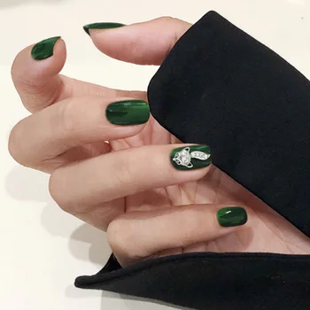 24Pcs Simple Dark Green Medium Length Square Fake Nails press on Full Cover Waterproof Artificial Nails with Glue for girls
24Pcs Simple Dark Green Medium Length Square Fake Nails press on Full Cover Waterproof Artificial Nails with Glue for girls