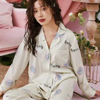 Fiklyc New Pajamas Women Spring And Autumn Ice Silk Thin Long-Sleeved Trousers Two-Piece Suit Home Service Leisure
Fiklyc New Pajamas Women Spring And Autumn Ice Silk Thin Long-Sleeved Trousers Two-Piece Suit Home Service Leisure