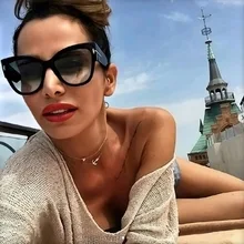 2022NEW 2021 Cat Eye Sunglasses Women New Fashion Brand Designer Sunglasses Women Big Black oversized Sun Glasses Lunette De 
2022NEW 2021 Cat Eye Sunglasses Women New Fashion Brand Designer Sunglasses Women Big Black oversized Sun Glasses Lunette De