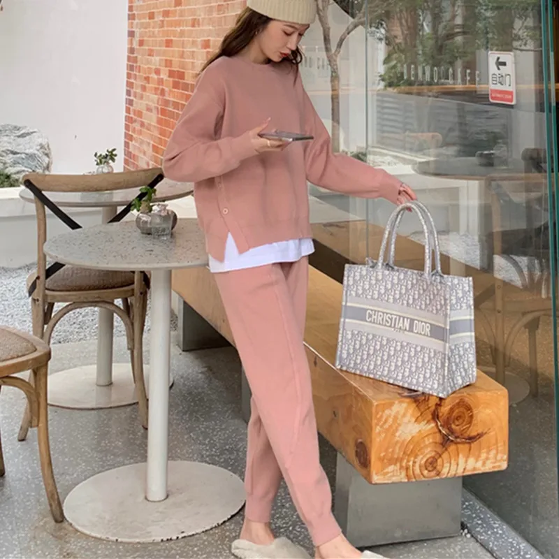 High-end Customized Women Sweater 2 Piece Knitted Pant Sets Slim Tracksuit Fall Winter Fashion Sweatshirts Sporting Suit Female
High-end Customized Women Sweater 2 Piece Knitted Pant Sets Slim Tracksuit Fall Winter Fashion Sweatshirts Sporting Suit Female