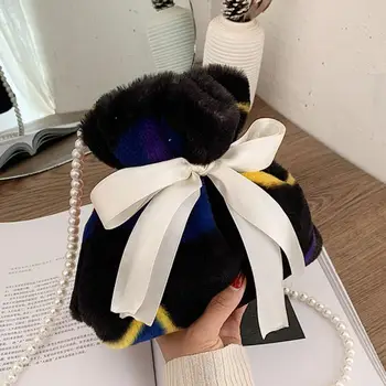 Ribbon Bow Drawstring Bucket bag 2020 Winter New High-quality Soft Plush Contrast color Pearl strap Shoulder Messenger Bag
Ribbon Bow Drawstring Bucket bag 2020 Winter New High-quality Soft Plush Contrast color Pearl strap Shoulder Messenger Bag