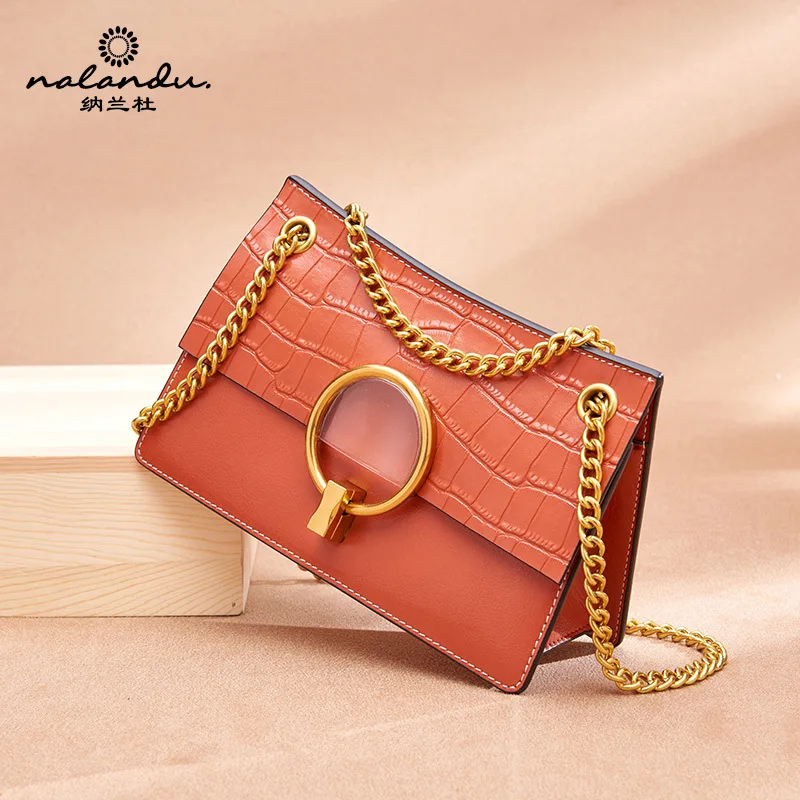 Nalan Du Crocodile Pattern WOMEN'S Cow Leather Bag 2020 New Style Chain Geometry Bag WOMEN'S Messenger Bag Women's Shoulder Bag
Nalan Du Crocodile Pattern WOMEN'S Cow Leather Bag 2020 New Style Chain Geometry Bag WOMEN'S Messenger Bag Women's Shoulder Bag