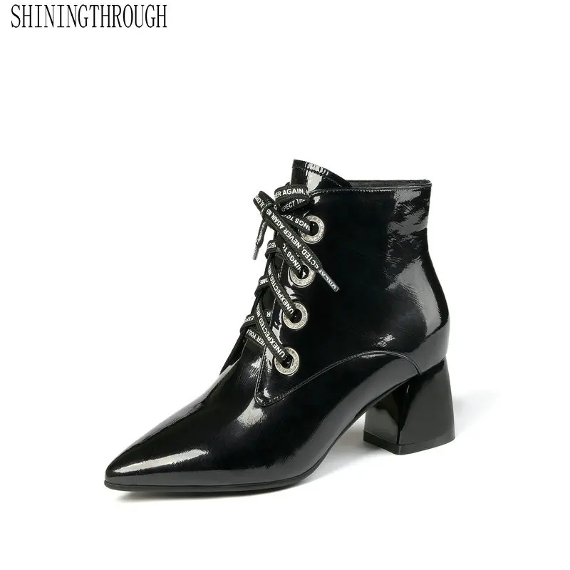 2020 Women Ankle Boots Winter Shoes Genuine Leather Platform Zipper and Lace Up Women Shoes Woman Boots Big Size 34-41
2020 Women Ankle Boots Winter Shoes Genuine Leather Platform Zipper and Lace Up Women Shoes Woman Boots Big Size 34-41