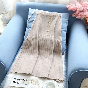 knitted women skirts high waist solid button pleated A-ling knee-length loose office lady elegant skirts top quality 
knitted women skirts high waist solid button pleated A-ling knee-length loose office lady elegant skirts top quality
