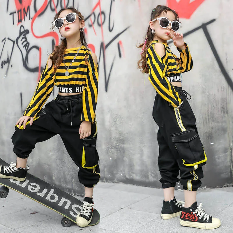 Girls' autumn suits, Korean hip-hop street dance clothes, 2020 spring and autumn new net red performance clothes overalls two-pi
Girls' autumn suits, Korean hip-hop street dance clothes, 2020 spring and autumn new net red performance clothes overalls two-pi