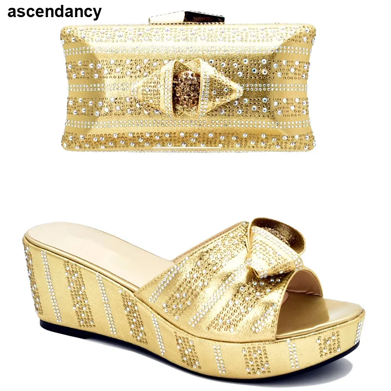 African Women Party Shoes and Bag Set Decorated with Rhinestone Italian Shoes and Bags Set Envio Gratis Elegant Crystal Shoes
African Women Party Shoes and Bag Set Decorated with Rhinestone Italian Shoes and Bags Set Envio Gratis Elegant Crystal Shoes