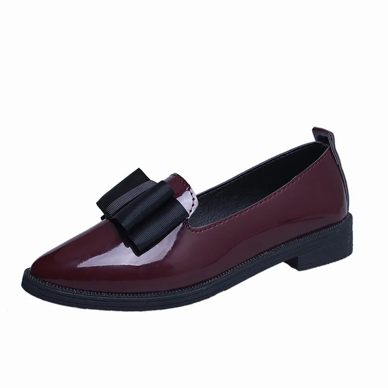Spring and autumn new bow pointed casual low-top shoes women's flat shallow shallow simple slip-on women's leather shoes
Spring and autumn new bow pointed casual low-top shoes women's flat shallow shallow simple slip-on women's leather shoes