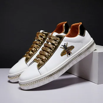 New Fashion Bee Embroidery Golden Mens Shoes Casual Outdoor Low Flats Men Casual Shoes Couple Glitter Sneakers zapatos de hombre 
New Fashion Bee Embroidery Golden Mens Shoes Casual Outdoor Low Flats Men Casual Shoes Couple Glitter Sneakers zapatos de hombre